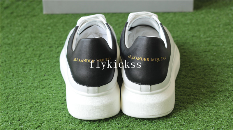 Alexander McQueen Oversized Sneaker White Black